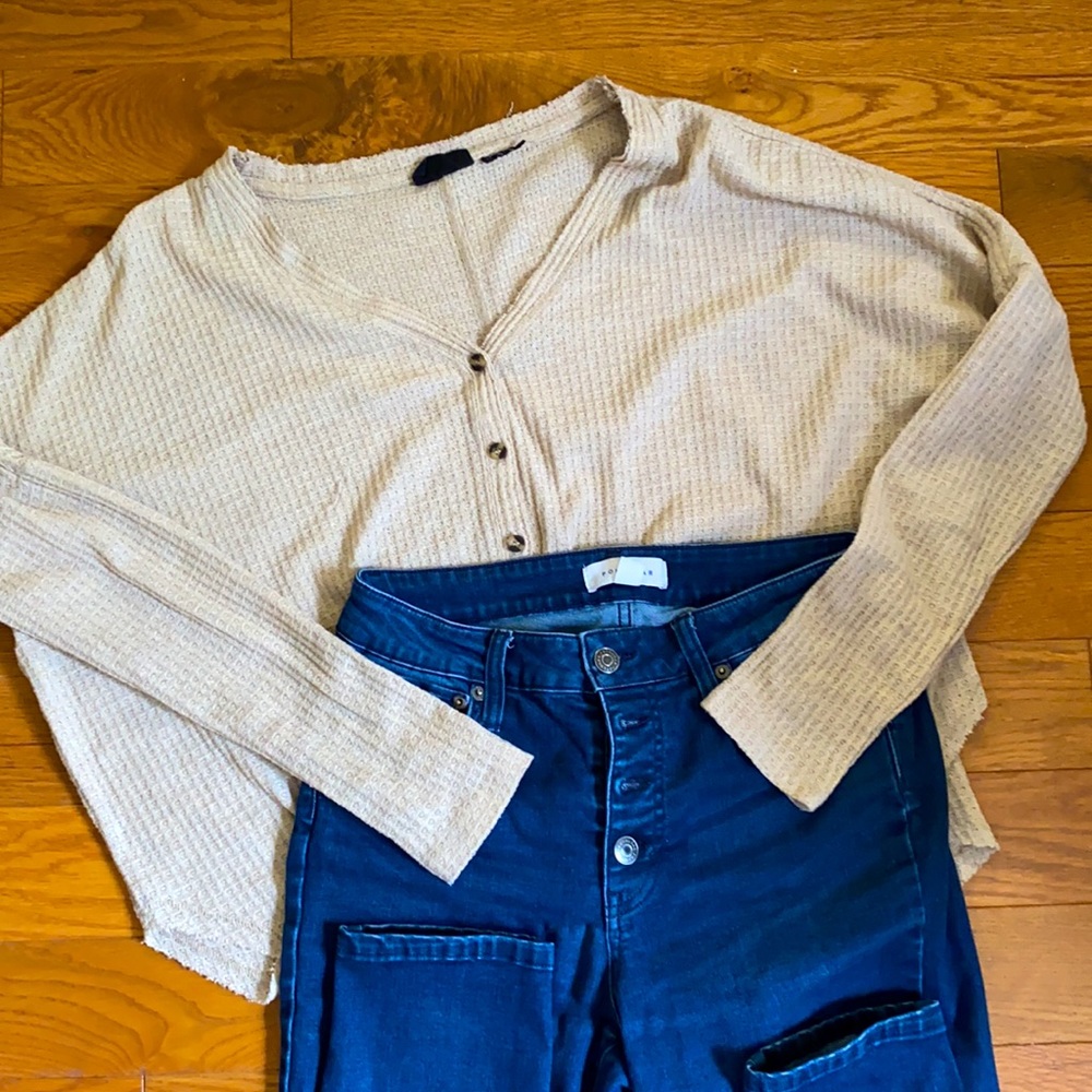 Blue skinny jeans